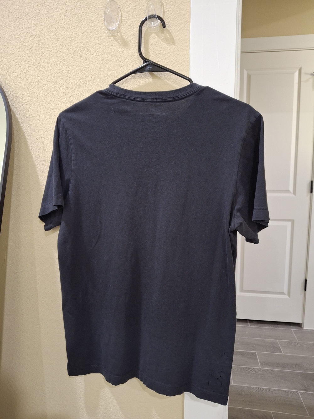 Nike Tee - Picture 5 of 5